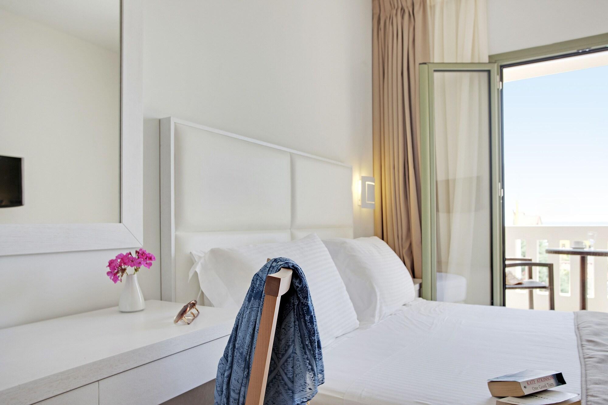 Aphrodite Samos Suites Маратокампос Экстерьер фото